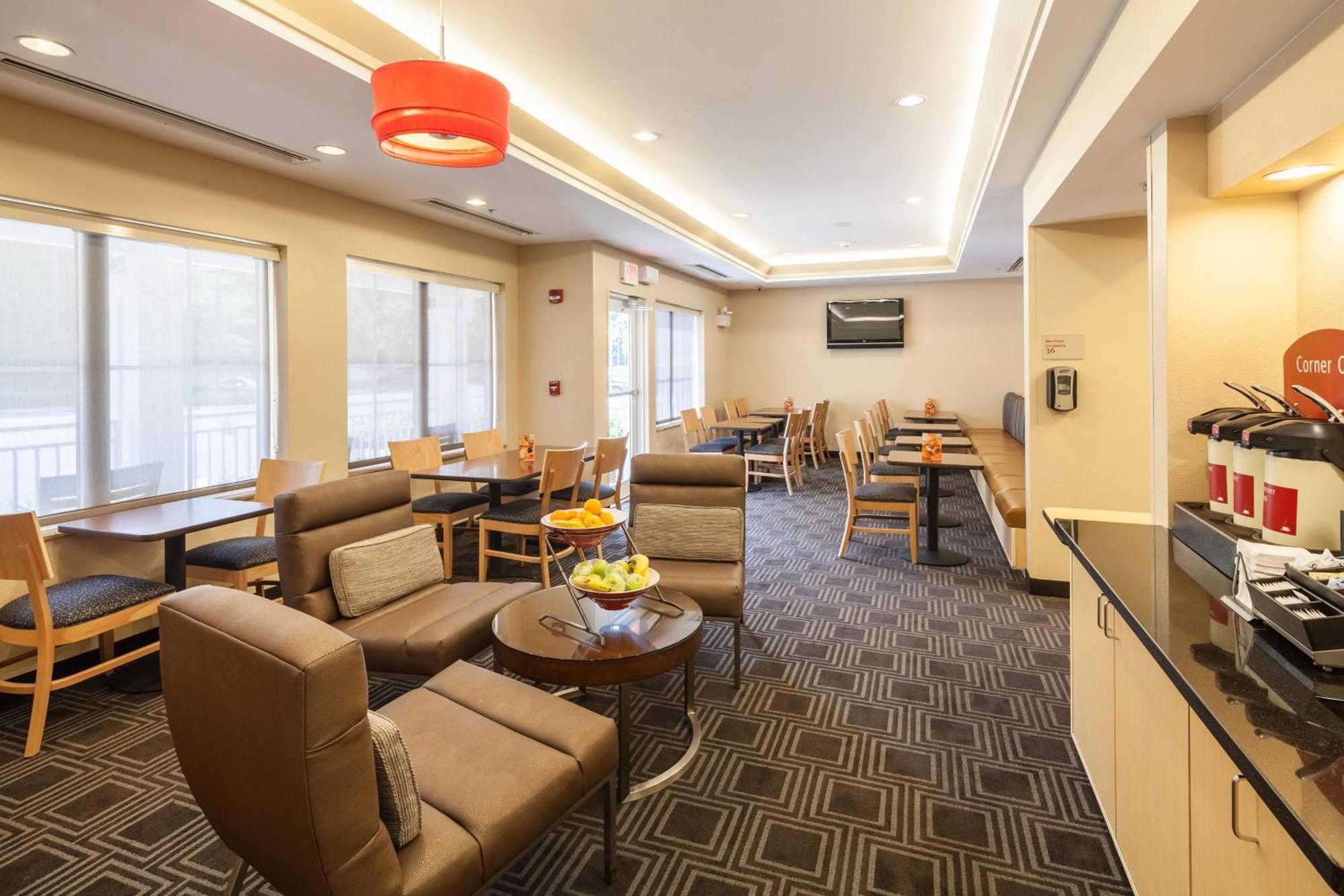 Towneplace Suites Jacksonville Butler Boulevard Exterior foto